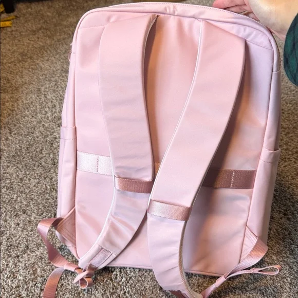 Lululemon Backpack - Picture 5 of 10